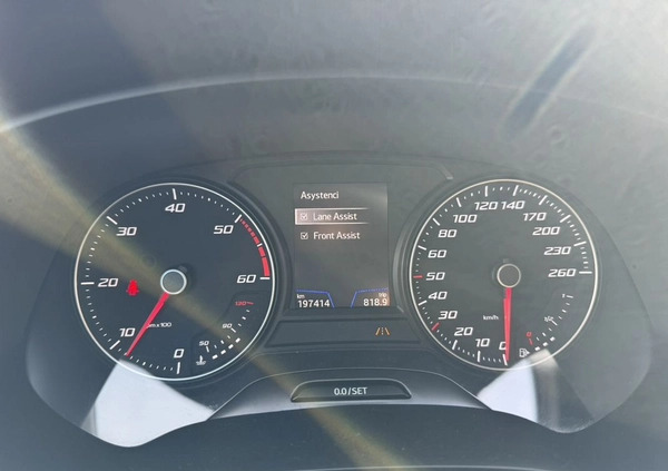 Seat Leon cena 60900 przebieg: 196000, rok produkcji 2019 z Kowary małe 466